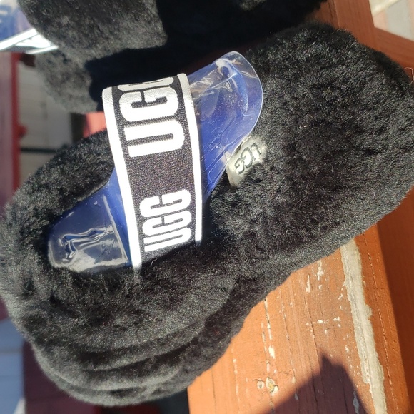 Women's UGG fluff fuzz platform shoes size 7...black - Picture 3 of 9